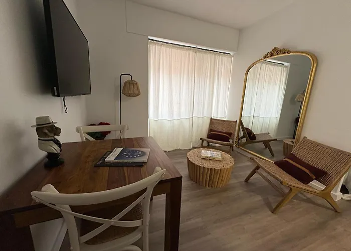 Apartahotel Sevilla Salado